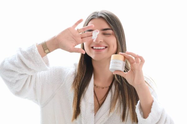 Crema Pieles Sensibles Hidratante y Reparadora - Imagen 4